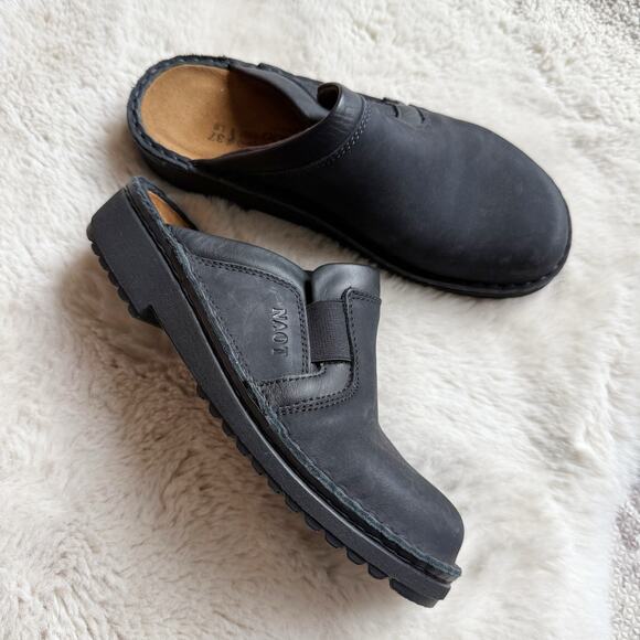 Naot Black Leather Clogs Slip On Buckle Comfort Cork Footbed Size 37 Orthopedic - Picture 1 of 7